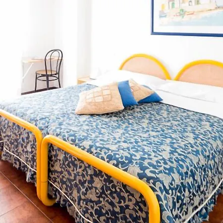 ホテル Maestrale サン・ベネデット・デル・トロント