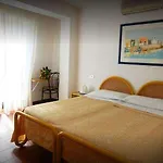 Maestrale Σαν Μπενεντέτο ντελ Τρόντο